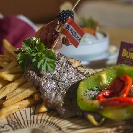 ホテル Hotel-restaurant Burgblick