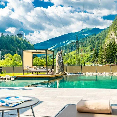 ホテル Hotel-restaurant Burgblick 3*